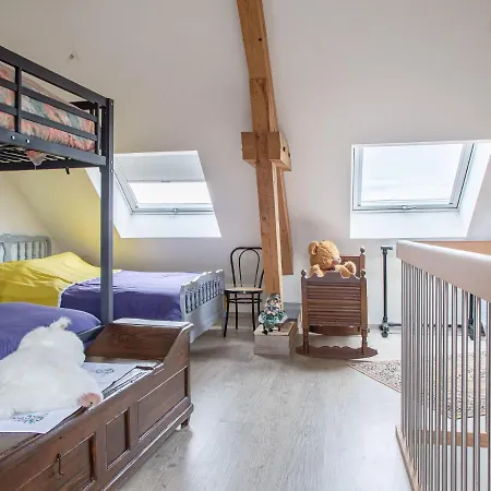 Renovated With Enclosed Garden Дом отдыха