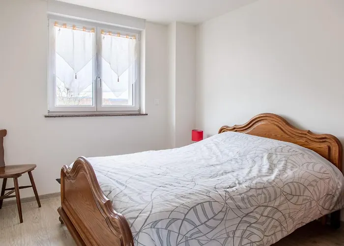 펜션 Renovated With Enclosed Garden